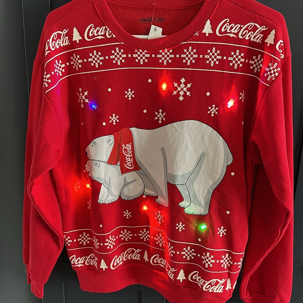 NWOT Coca Cola Polar Bear Light-Up Graphic Pullover Sweatshirt